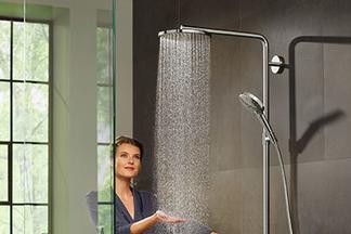 Hansgrohe Raindance Powderrain People Teaser