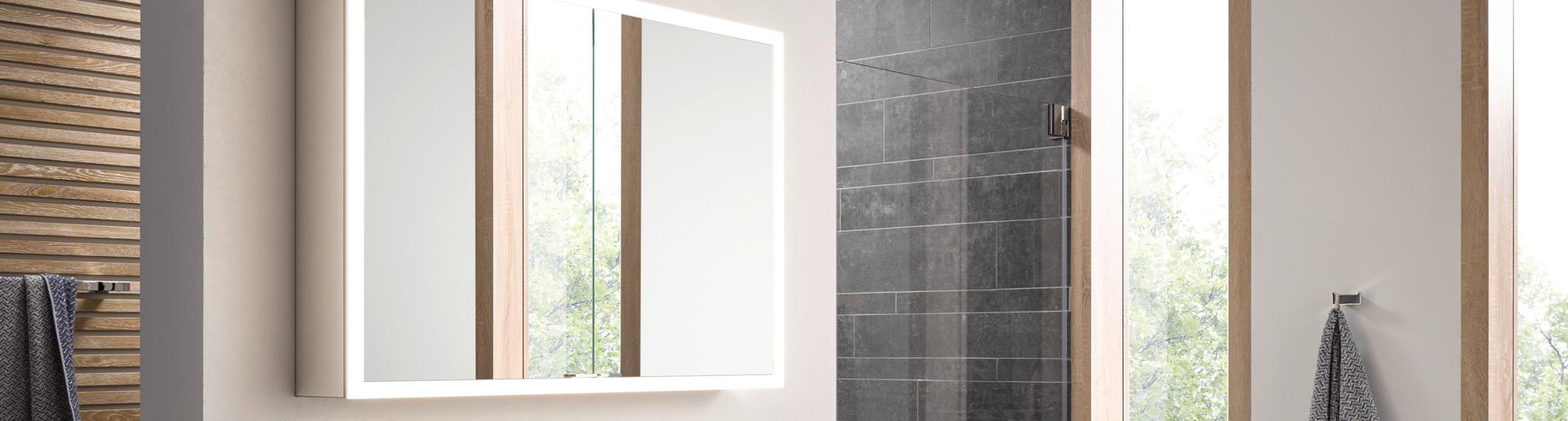 Emco Prime Lichtspiegelschrank